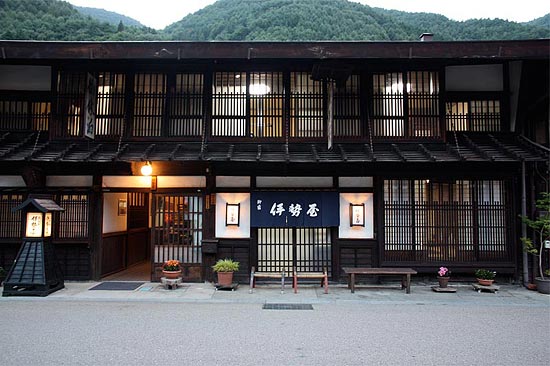 伊勢屋